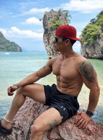 Carlos Carlos
