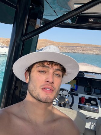 Enzo Brasileiro Enzo Brasileiro